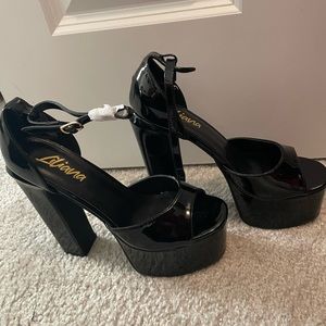 Never worn size 7 platforms